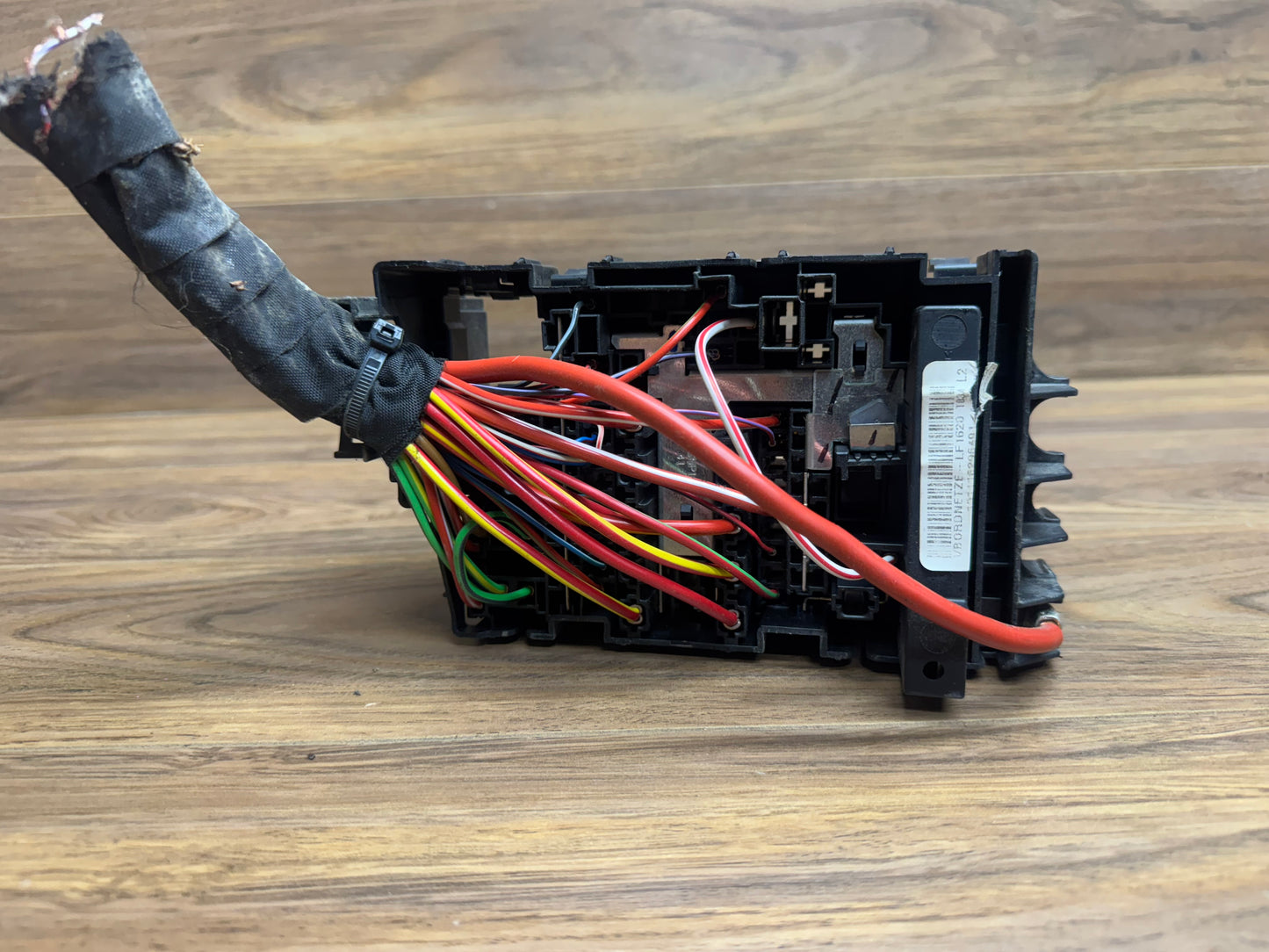 MK6 2013 Jetta GLI Under Hood Fuse Relay Box 5C0937819L