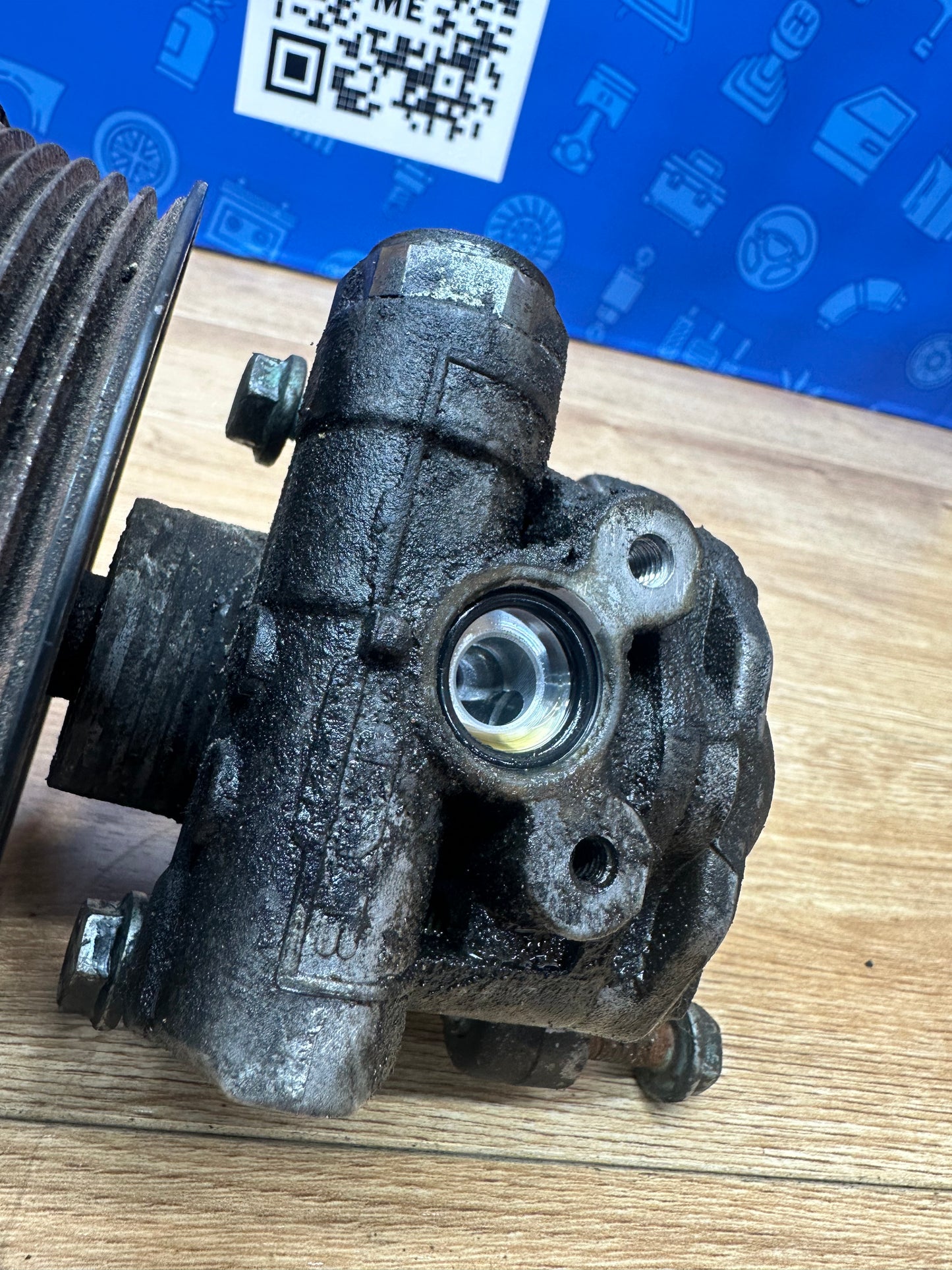 1.8T AWD Power Steering Pump (with pulley)
