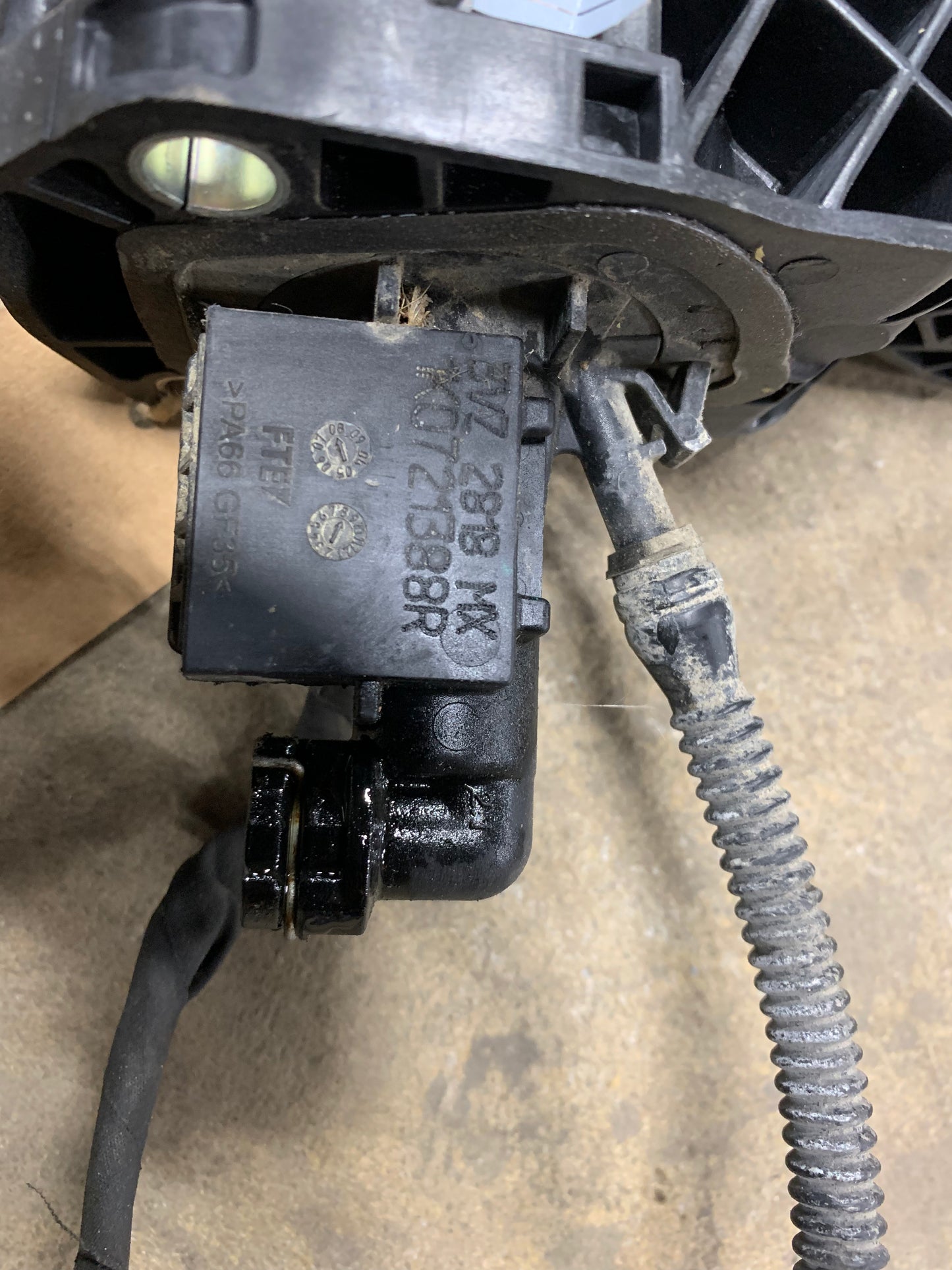 MK5 Clutch Pedal Assembly