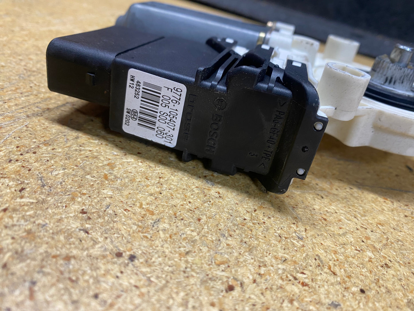 MK4 OEM Window Motor - Passenger Rear
