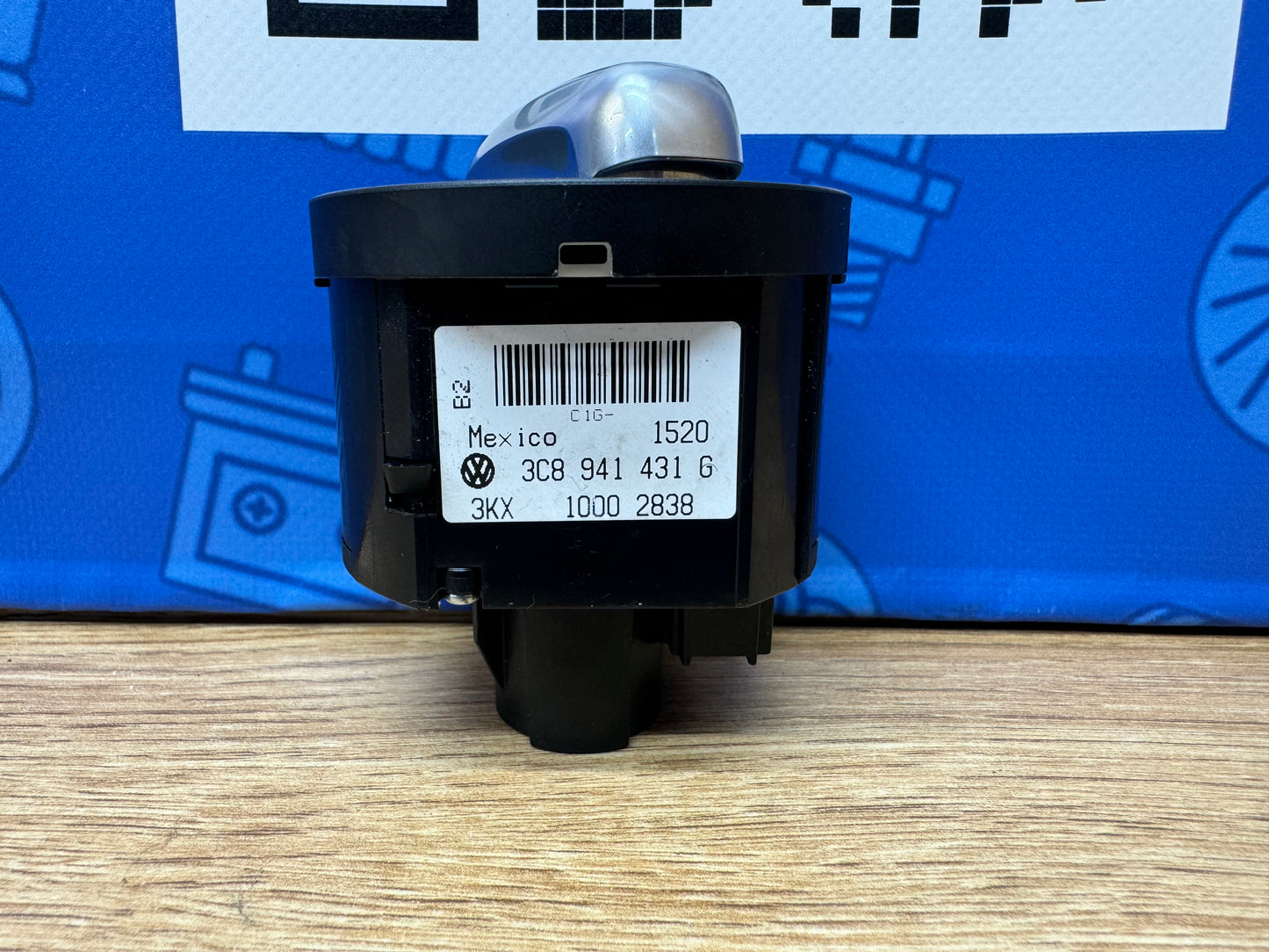 Volkswagen MK6 Headlight Switch