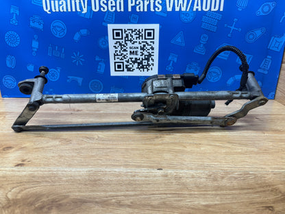 Volkswagen 2009-2014 Golf & SportWagon Windshield Wiper Motor & Linkage Assembly