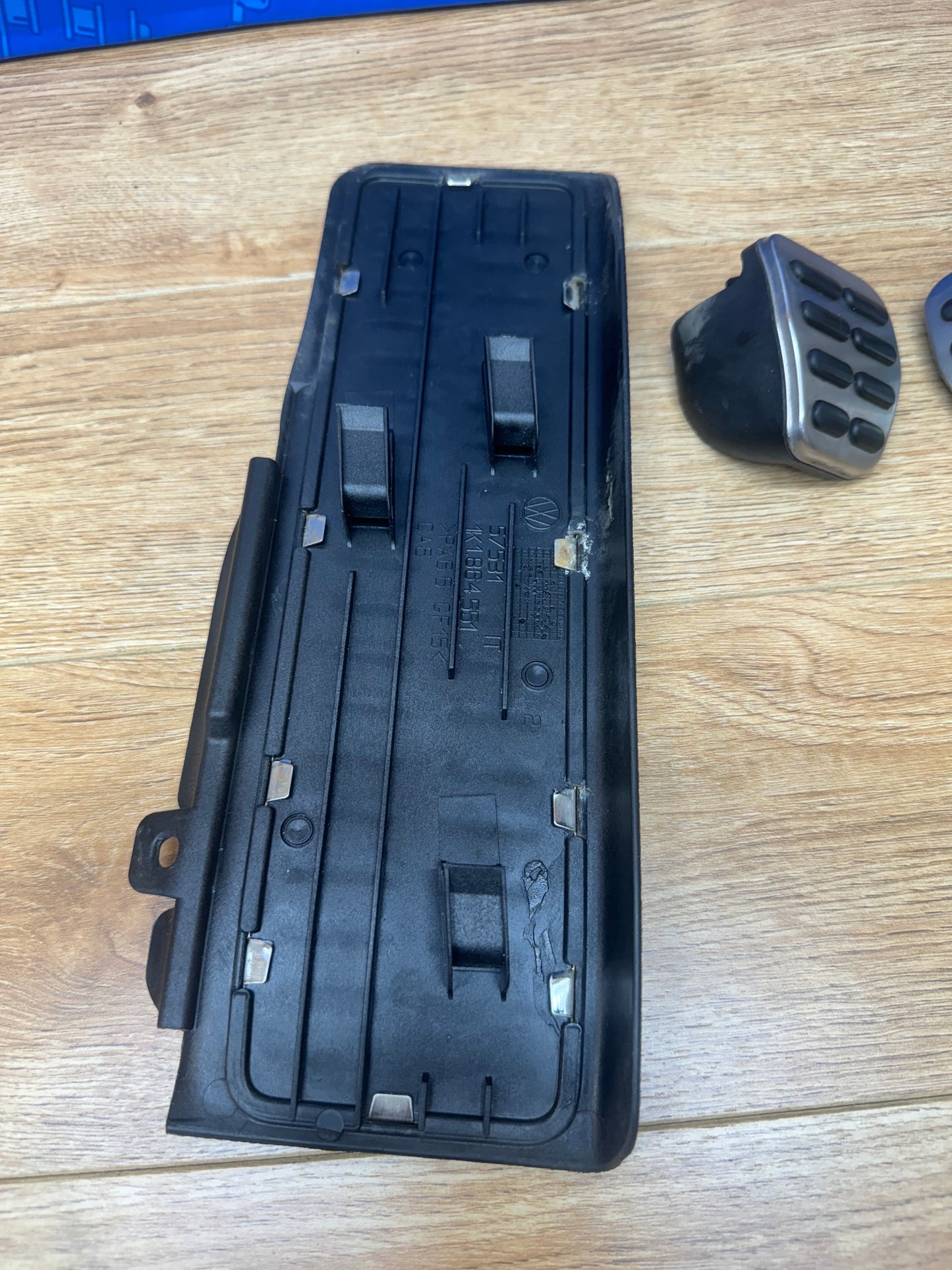 Volkswagen Mk5/6 GTI/GLI Pedal Set Manual