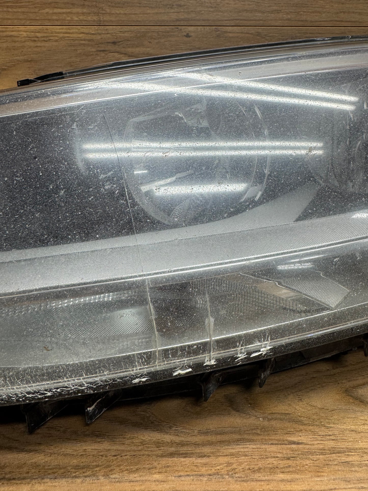 MK6 2013 Jetta GLI Halogen Headlight Assembly Damaged Lens LEFT DRIVERS