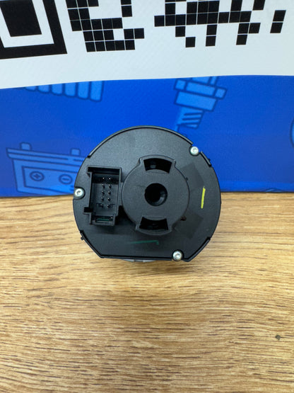 Volkswagen MK6 Headlight Switch