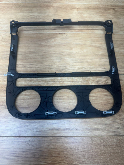 MK5 Climatronic Radio Surround