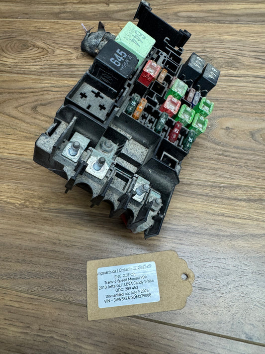 MK6 2013 Jetta GLI Under Hood Fuse Relay Box 5C0937819L
