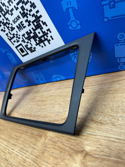 Volkswagen MK6 GTI Radio Trim