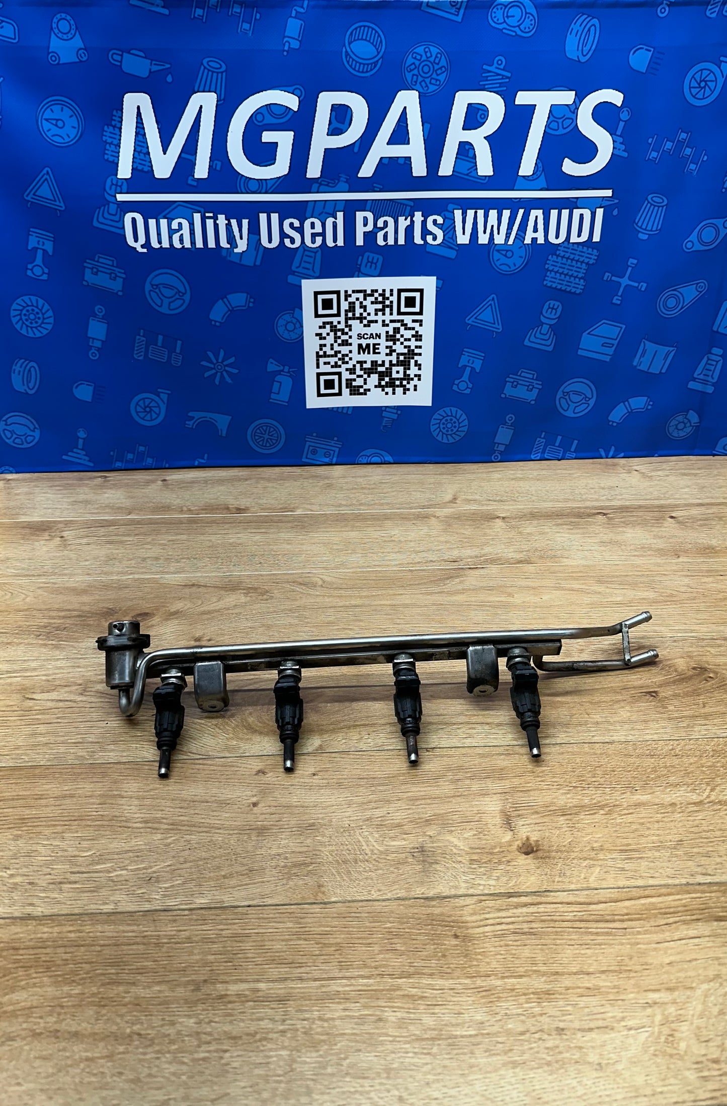 1.8T AWD Fuel Rail With Injectors