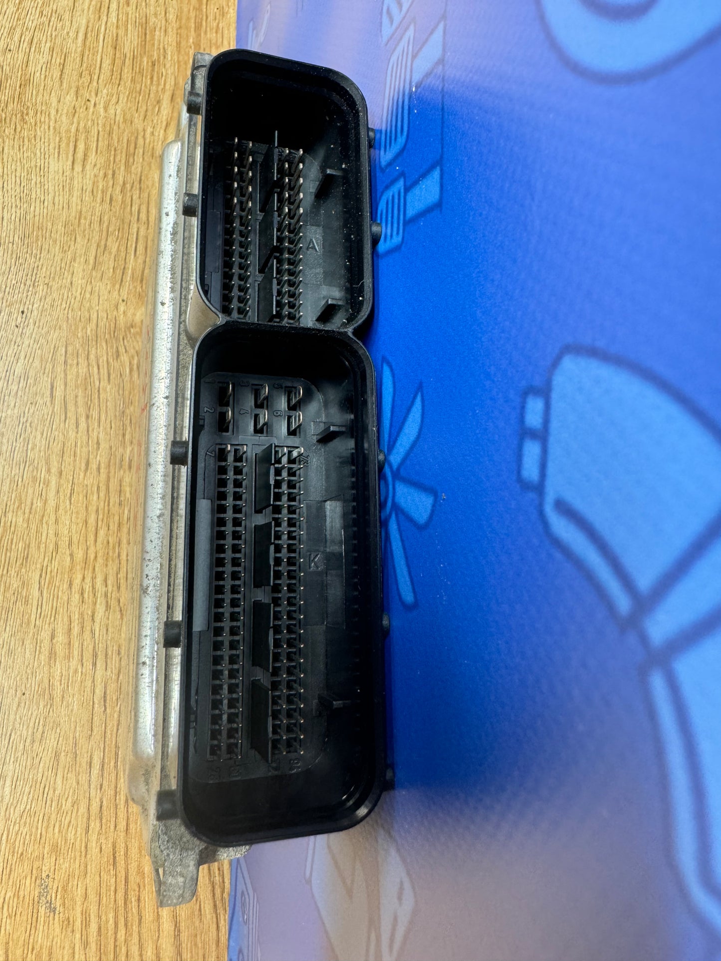 Volkswagen 2011 MK6 2.0L Jetta ECU 06G906055C