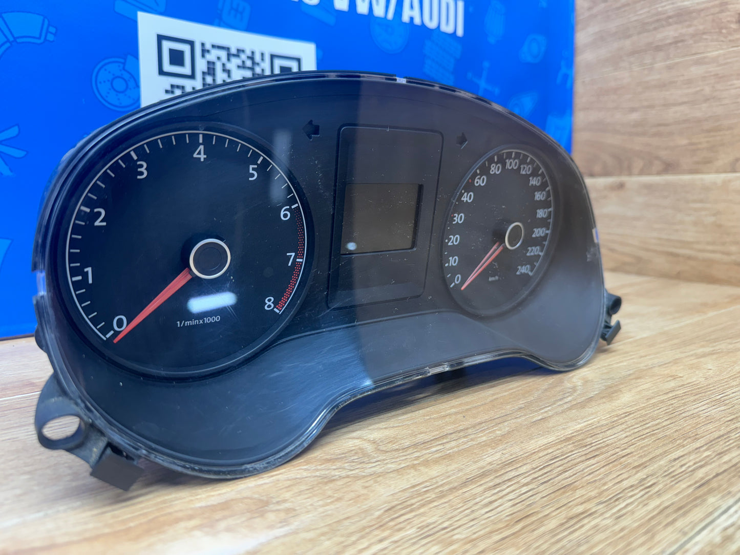 Volkswagen 2011 MK6 Jetta Instrument Cluster