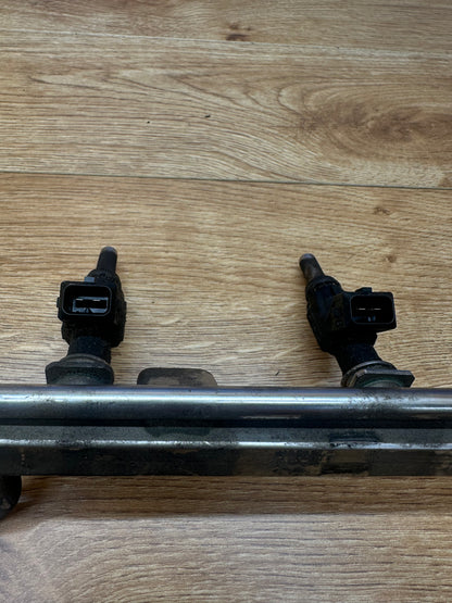 1.8T AWD Fuel Rail With Injectors
