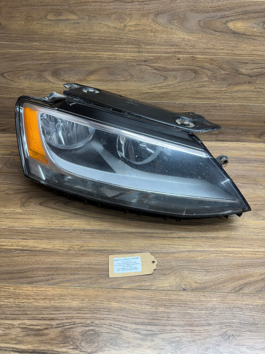 MK6 2013 Jetta GLI Halogen Headlight Assembly Damaged Lens RIGHT PASSENGER