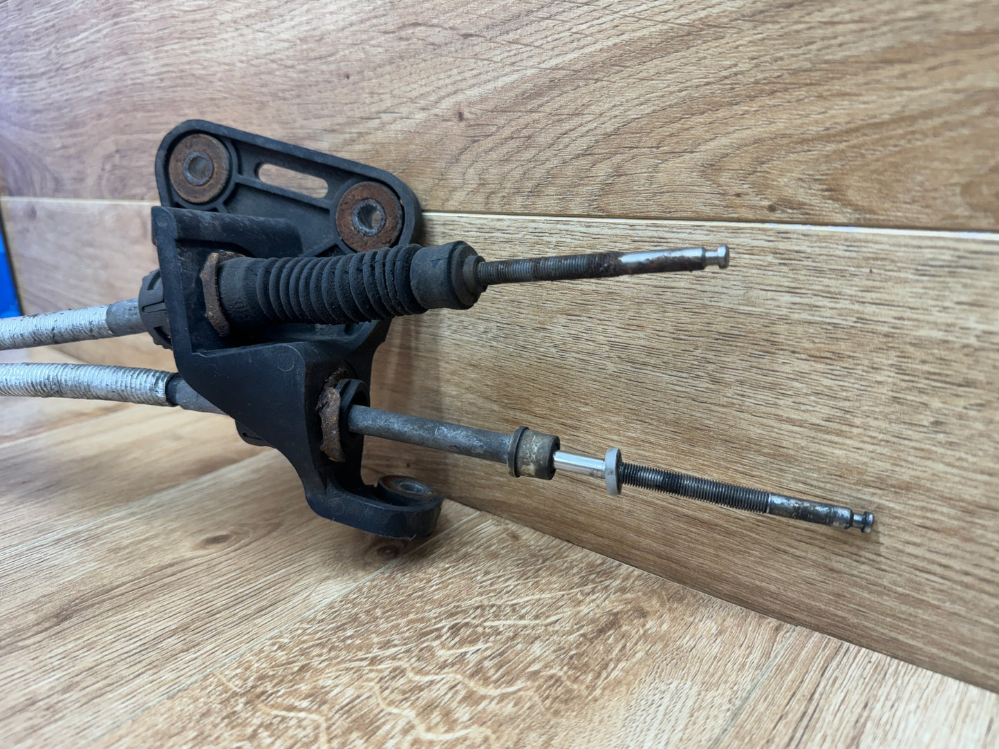 Volkswagen MK6 6 Speed Manual Shifter Box & Linkage