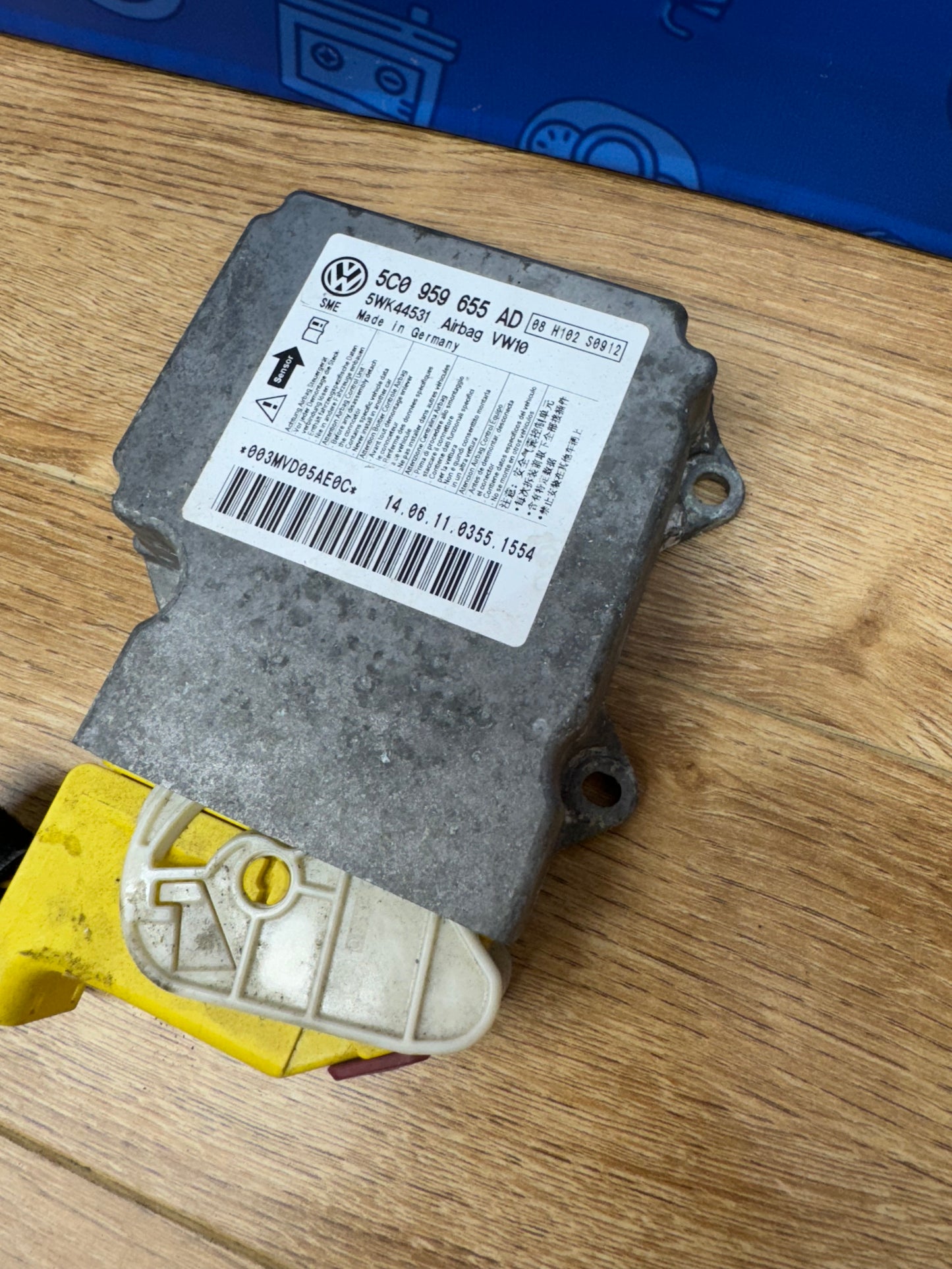 Volkswagen MK6 Control Sensor Module 5C0959655AD