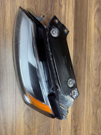 MK6 2013 Jetta GLI Halogen Headlight Assembly Damaged Lens LEFT DRIVERS