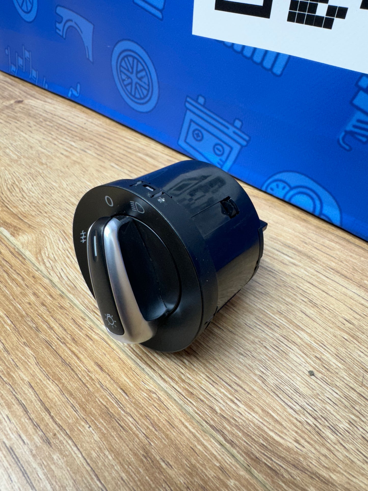 Volkswagen MK6 Headlight Switch