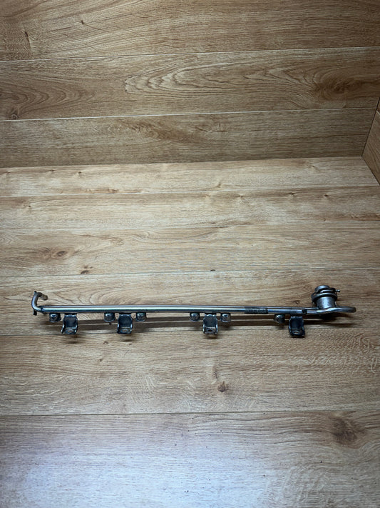 12V VR6 AFP Fuel Rail