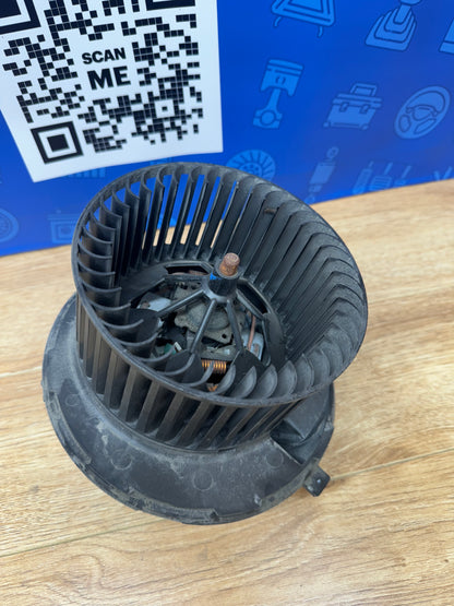 Volkswagen 2011 MK6 Jetta Blower Motor (damaged connector)