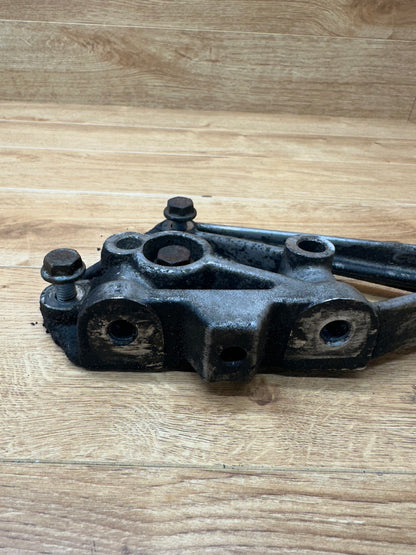 12V VR6 Engine Mount Bracket