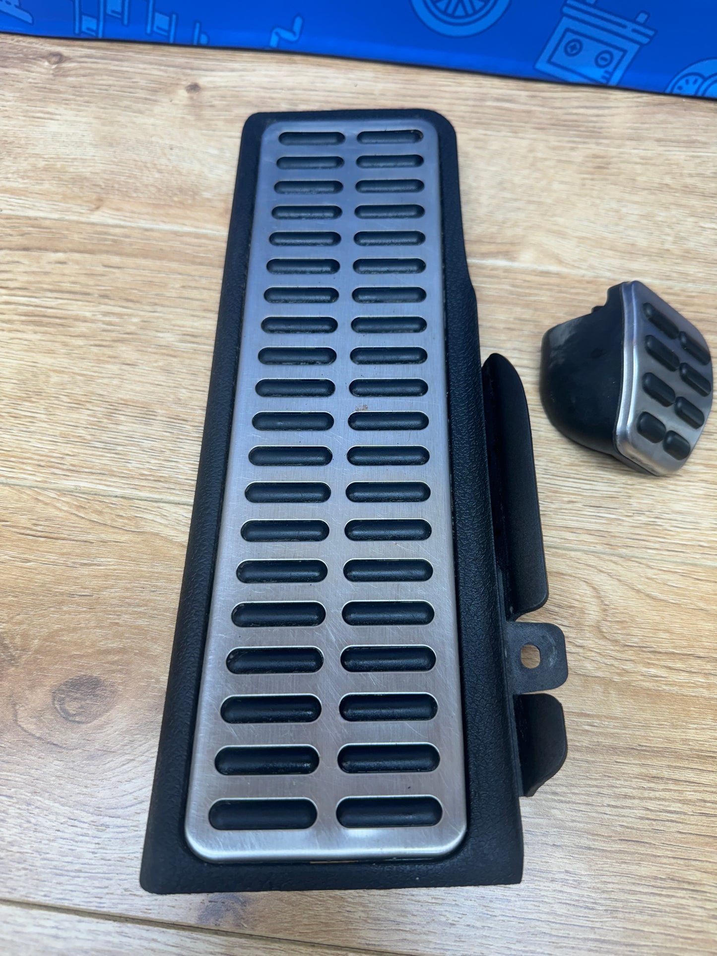 Volkswagen Mk5/6 GTI/GLI Pedal Set Manual