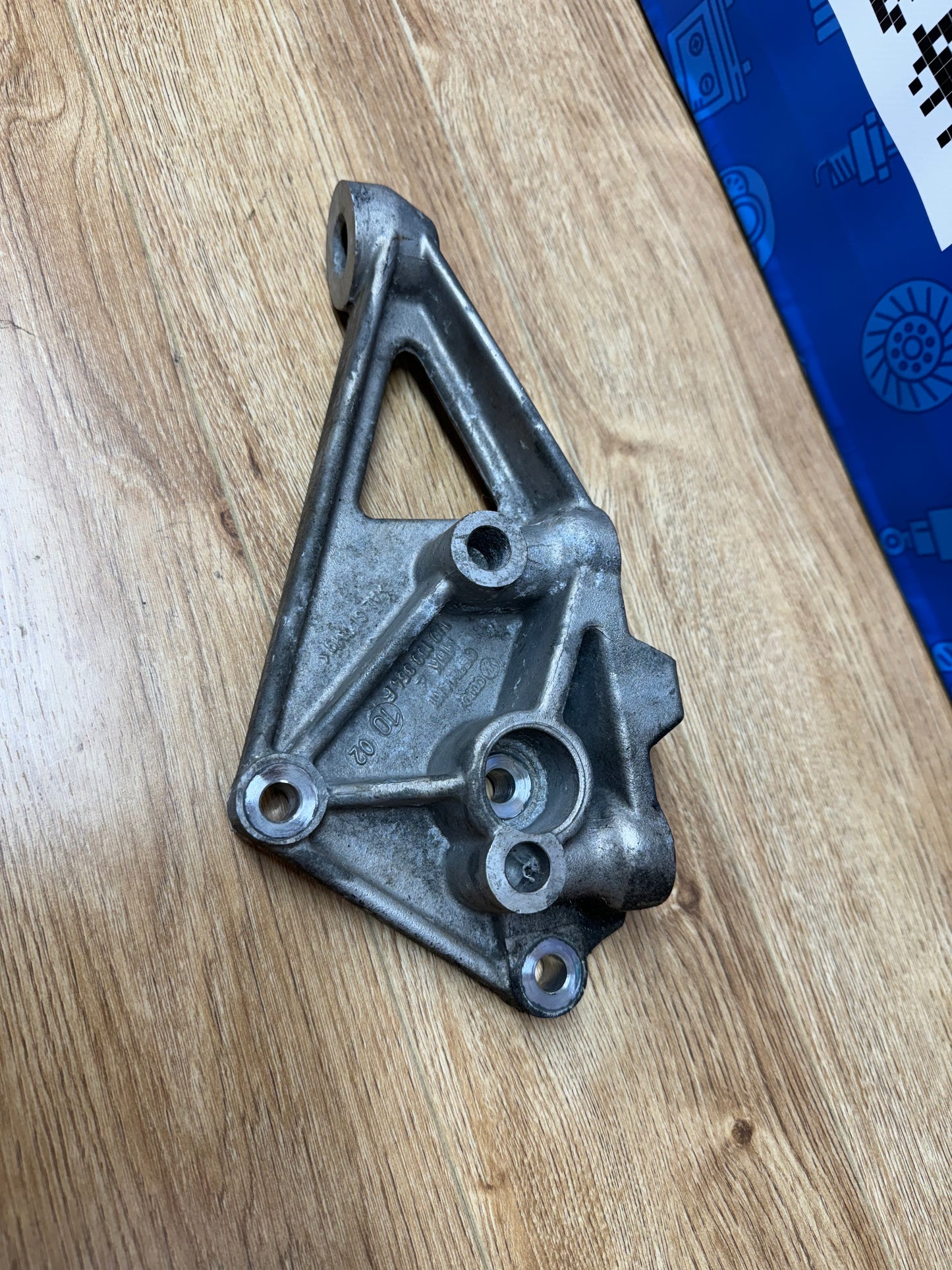 24V VR6 Mk4 Engine Mount Bracket