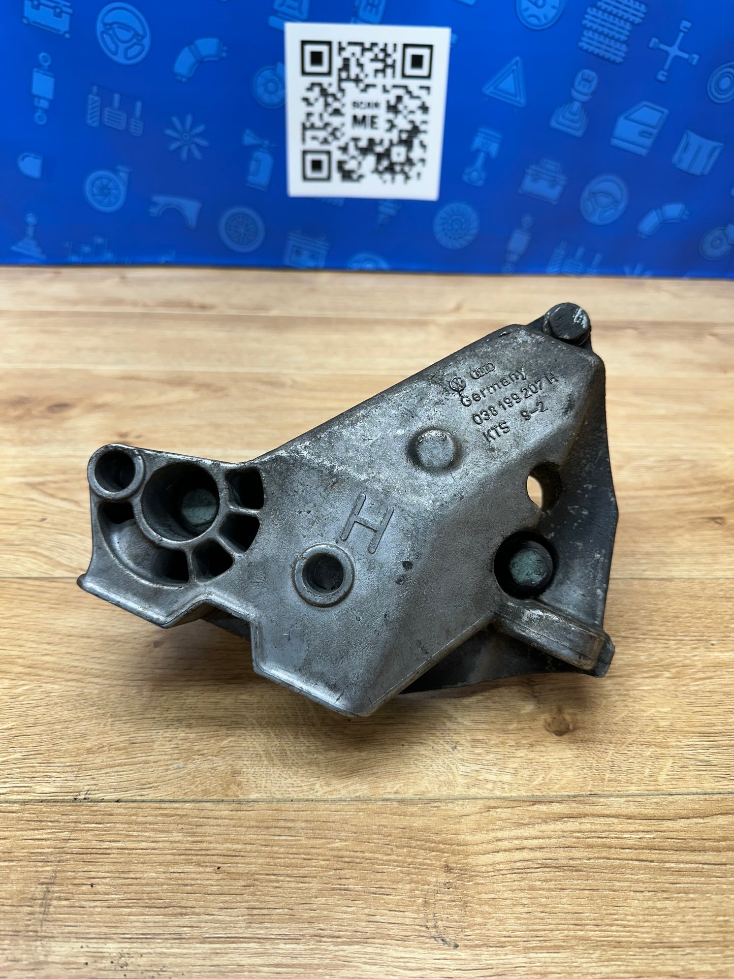 1.8T Engine Mount Bracket Support