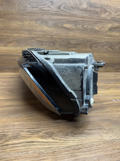 MK6 2013 Jetta GLI Halogen Headlight Assembly Damaged Lens RIGHT PASSENGER