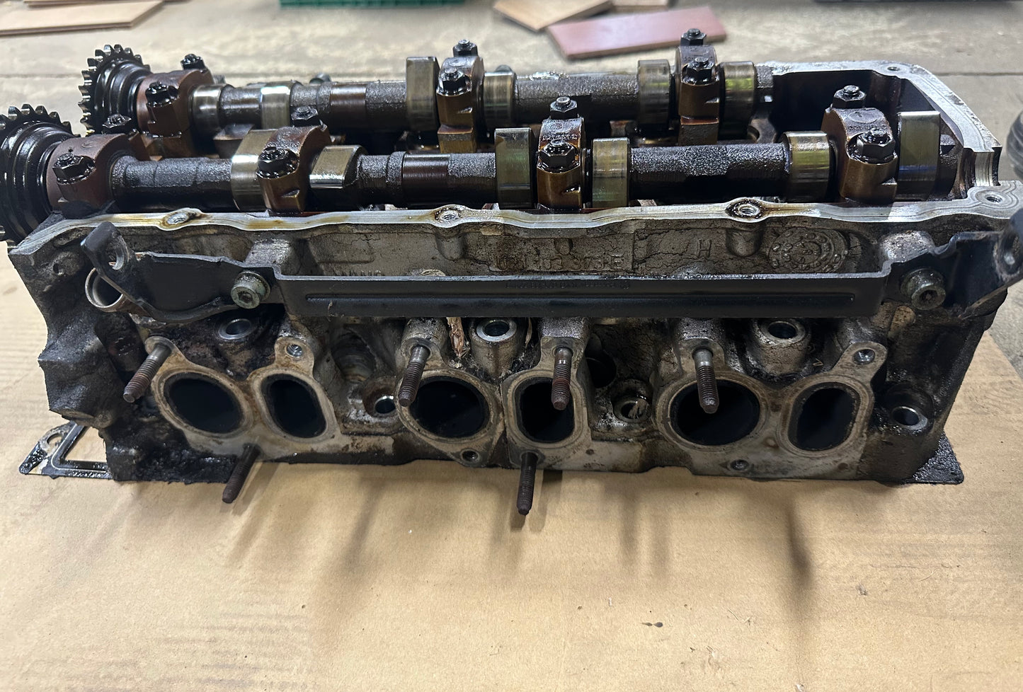 12V VR6 Cylinder Head