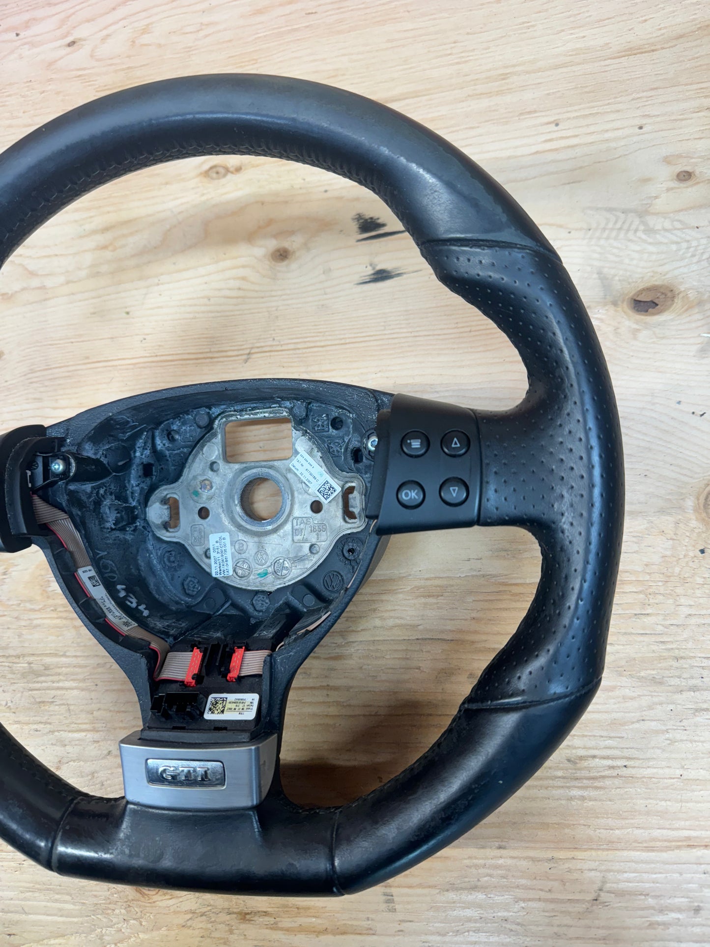 Volkswagen MK5 GTI Steering Wheel (Manual)