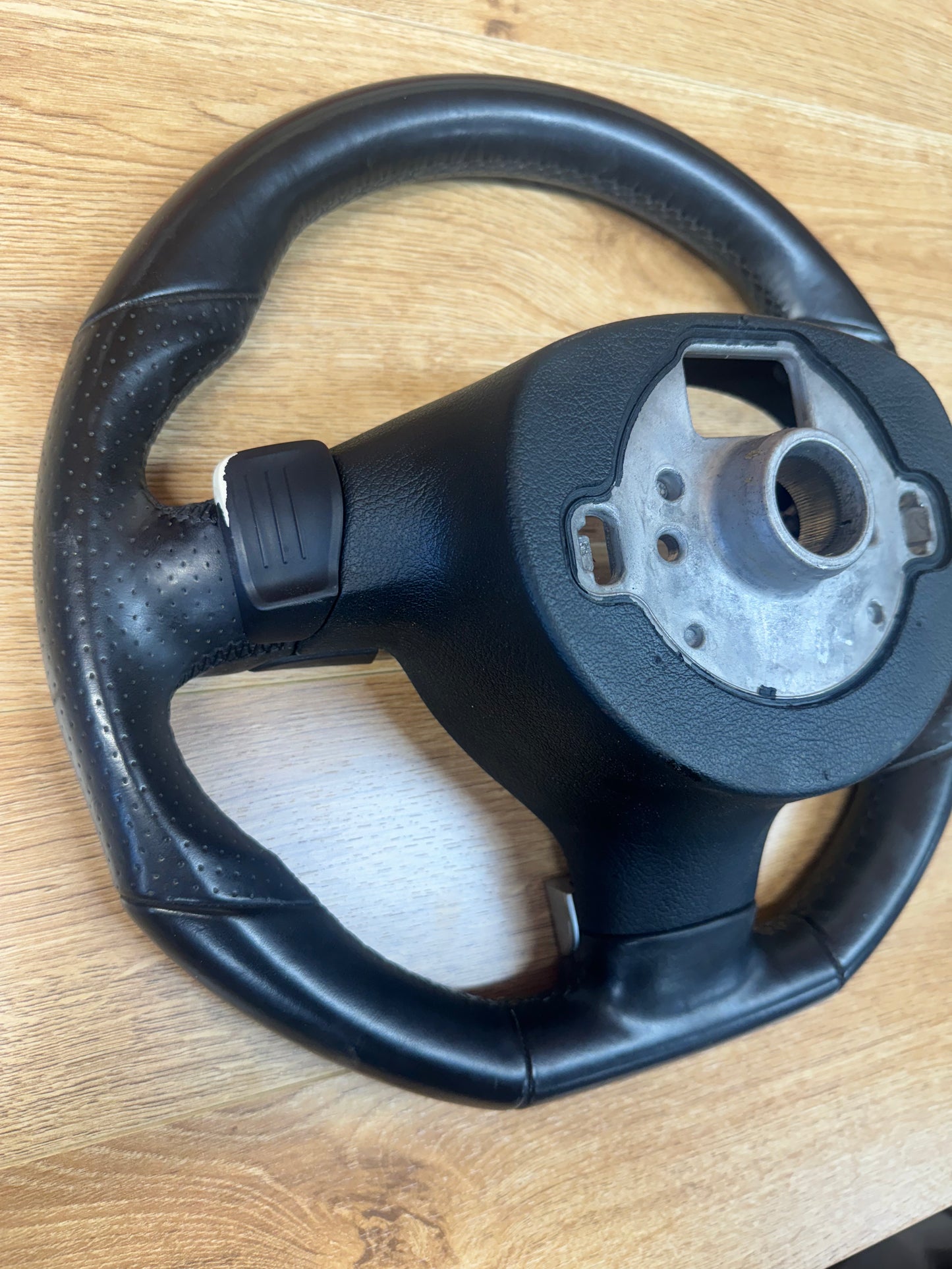 Volkswagen MK5 GLI Steering Wheel DSG