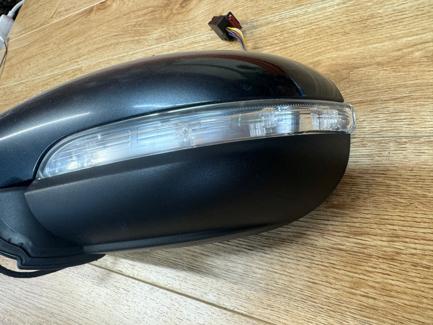 VOLKSWAGEN MK6 GOLF/ GTI Drivers Left Power Mirror