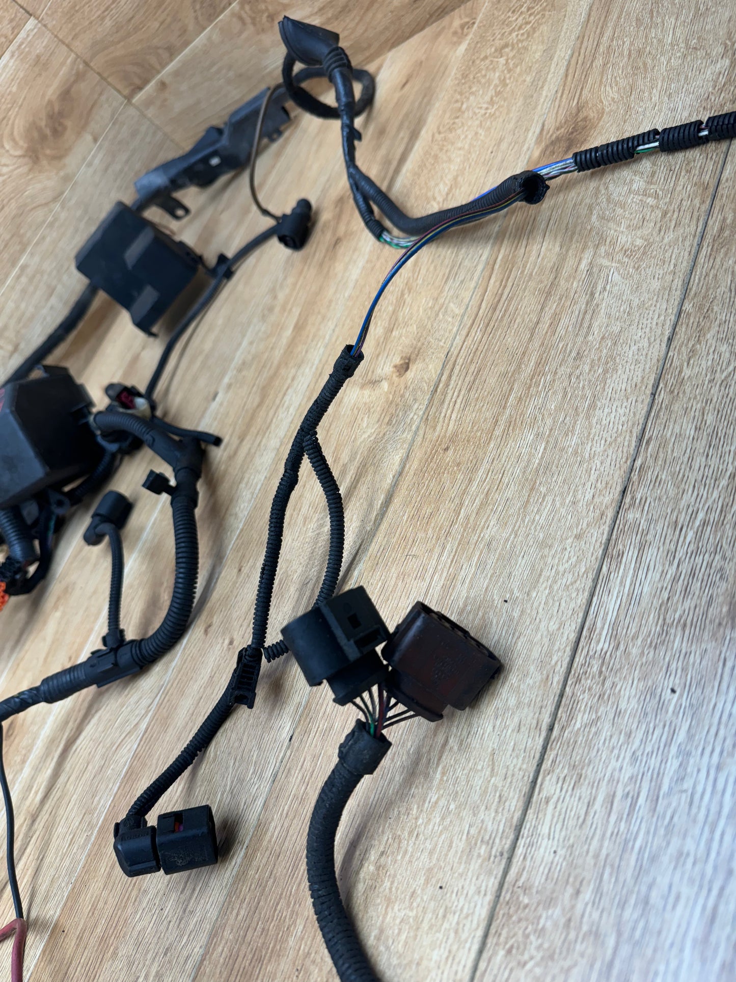 Volkswagen MK4 1.8T AWD compartment harness