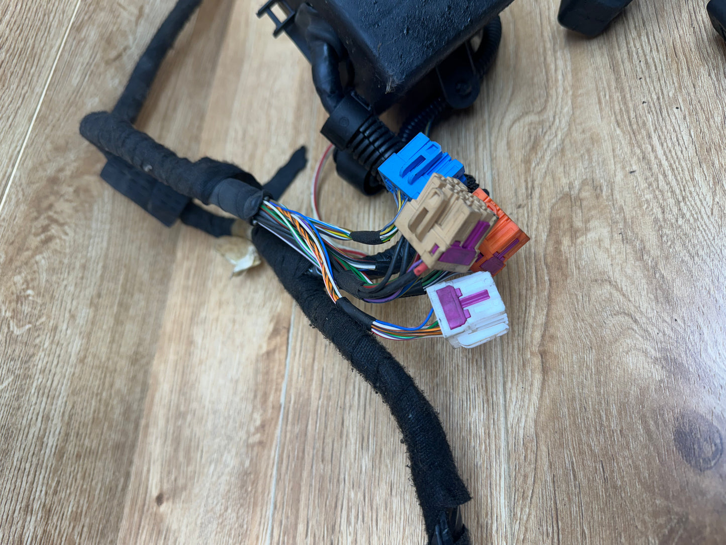 Volkswagen MK4 1.8T AWD compartment harness