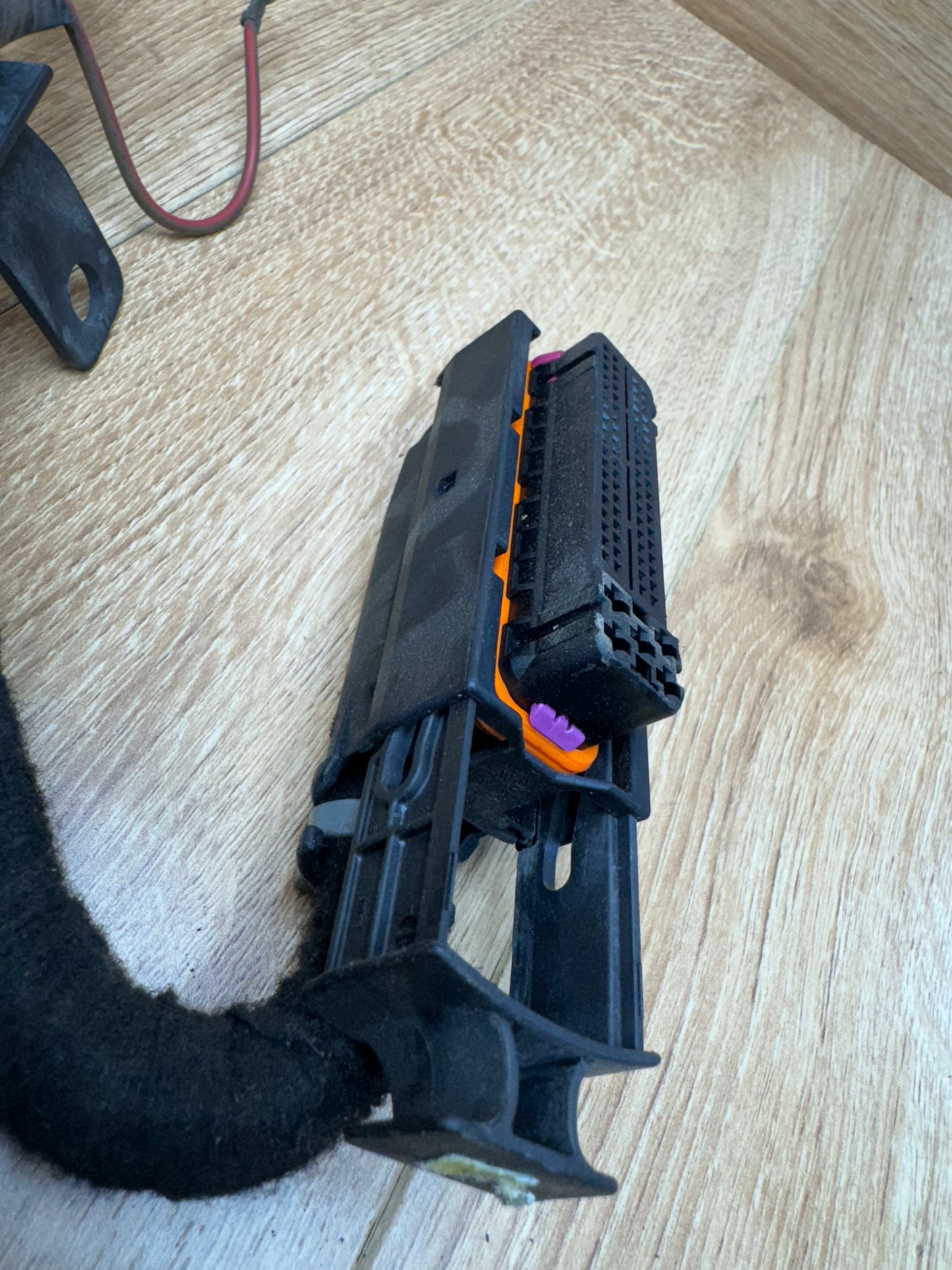 Volkswagen MK4 1.8T AWD compartment harness