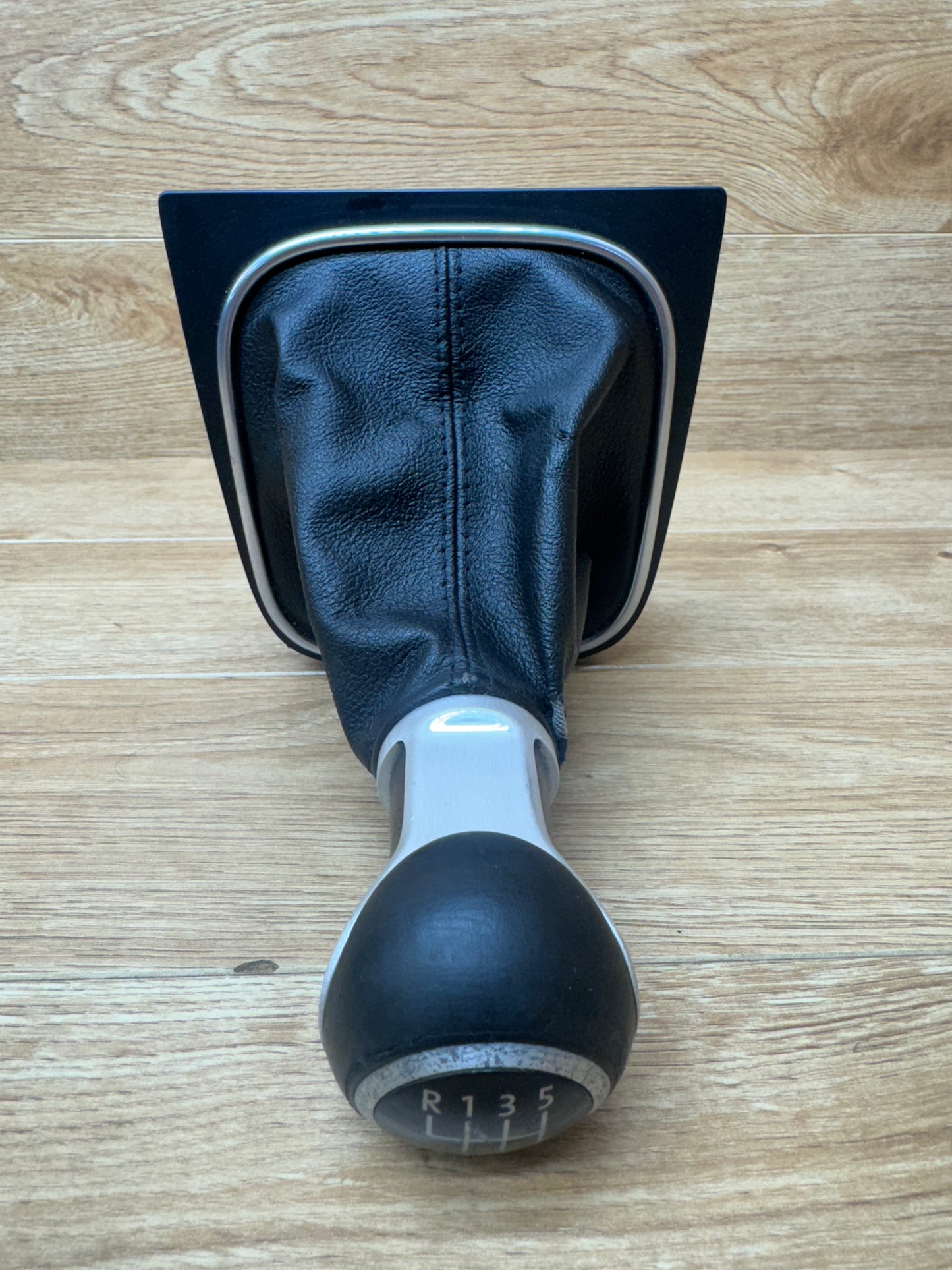 OEM MK5 GTI/GLI 6Speed Shift Knob&Boot