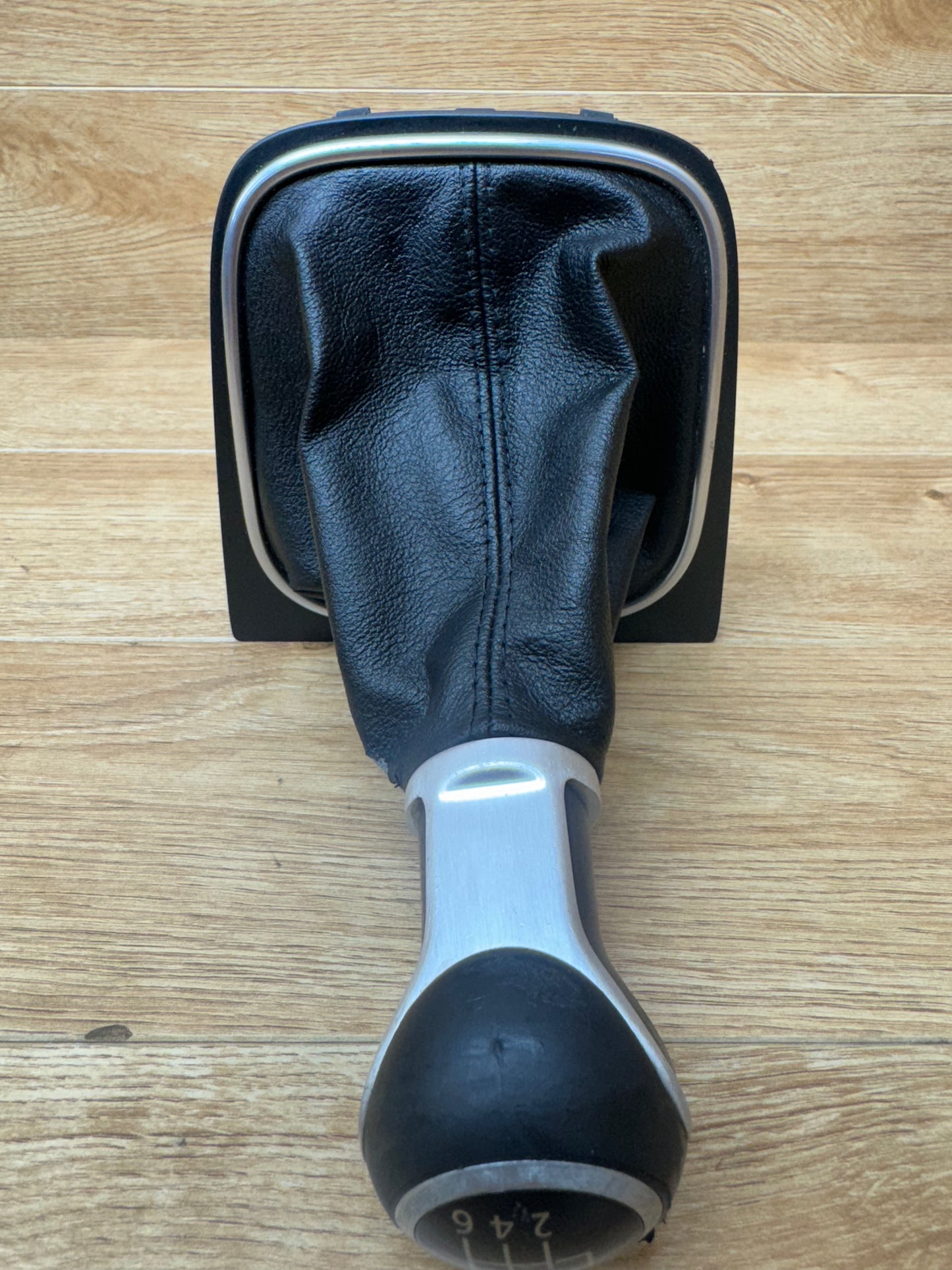 OEM MK5 GTI/GLI 6Speed Shift Knob&Boot