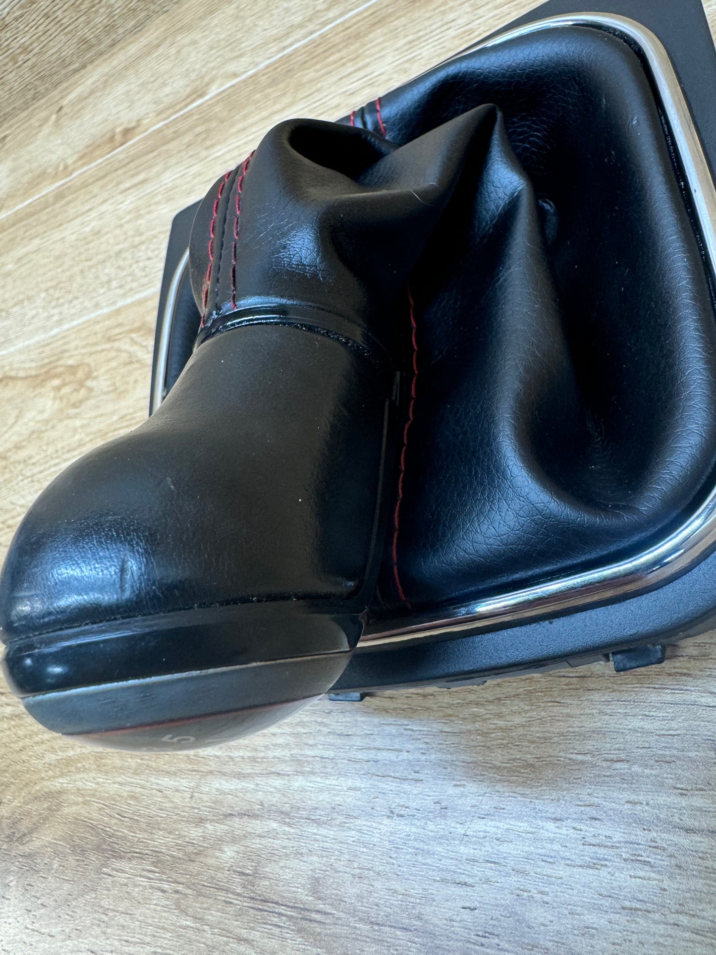 Aftermarket MK5/ MK6 6speed Shift Knob&Boot
