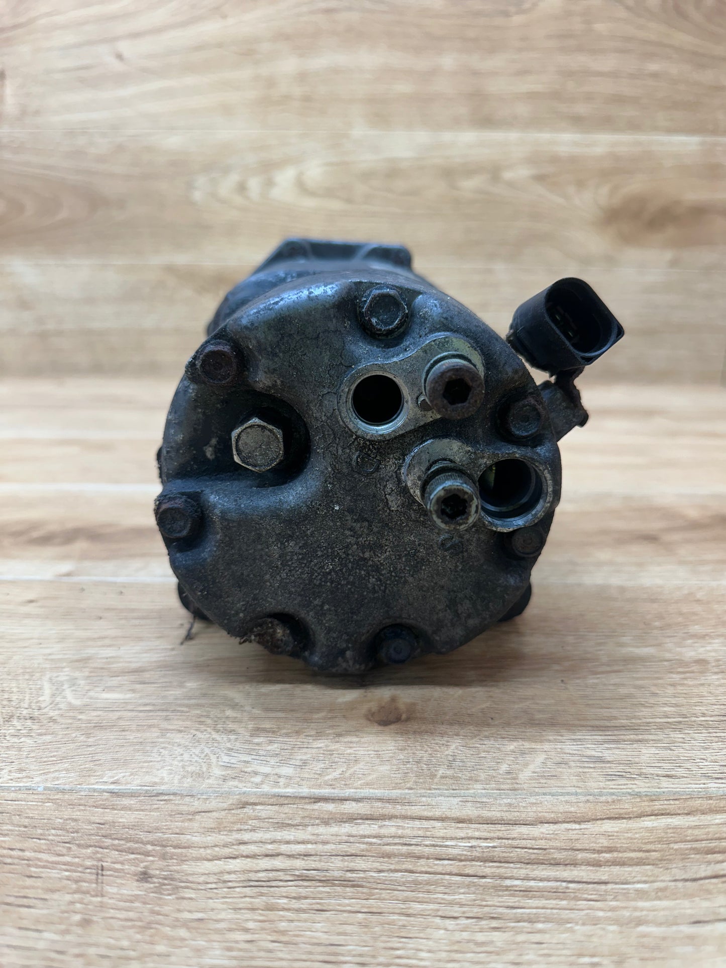12V VR6 A/C Compressor