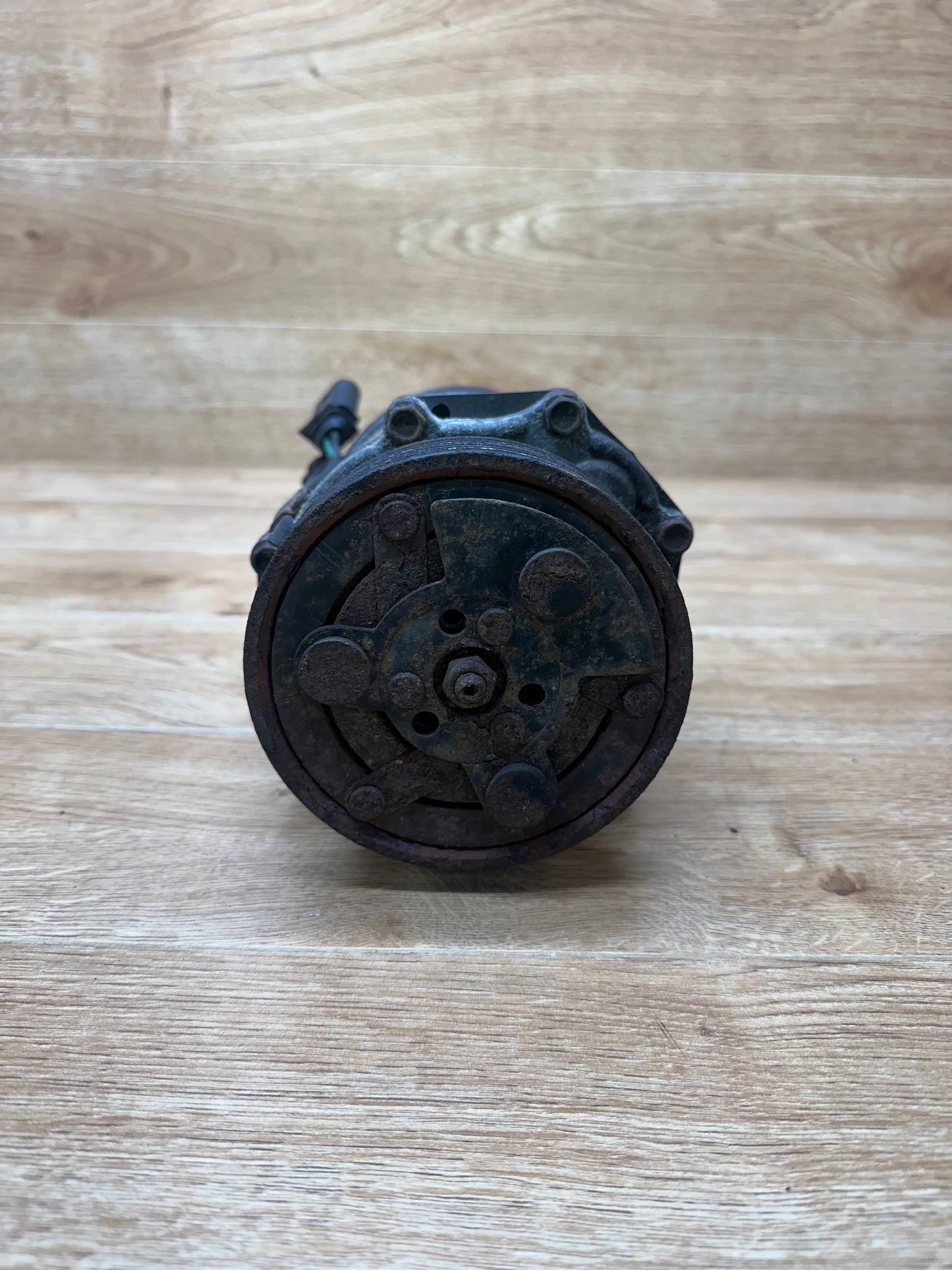 12V VR6 A/C Compressor