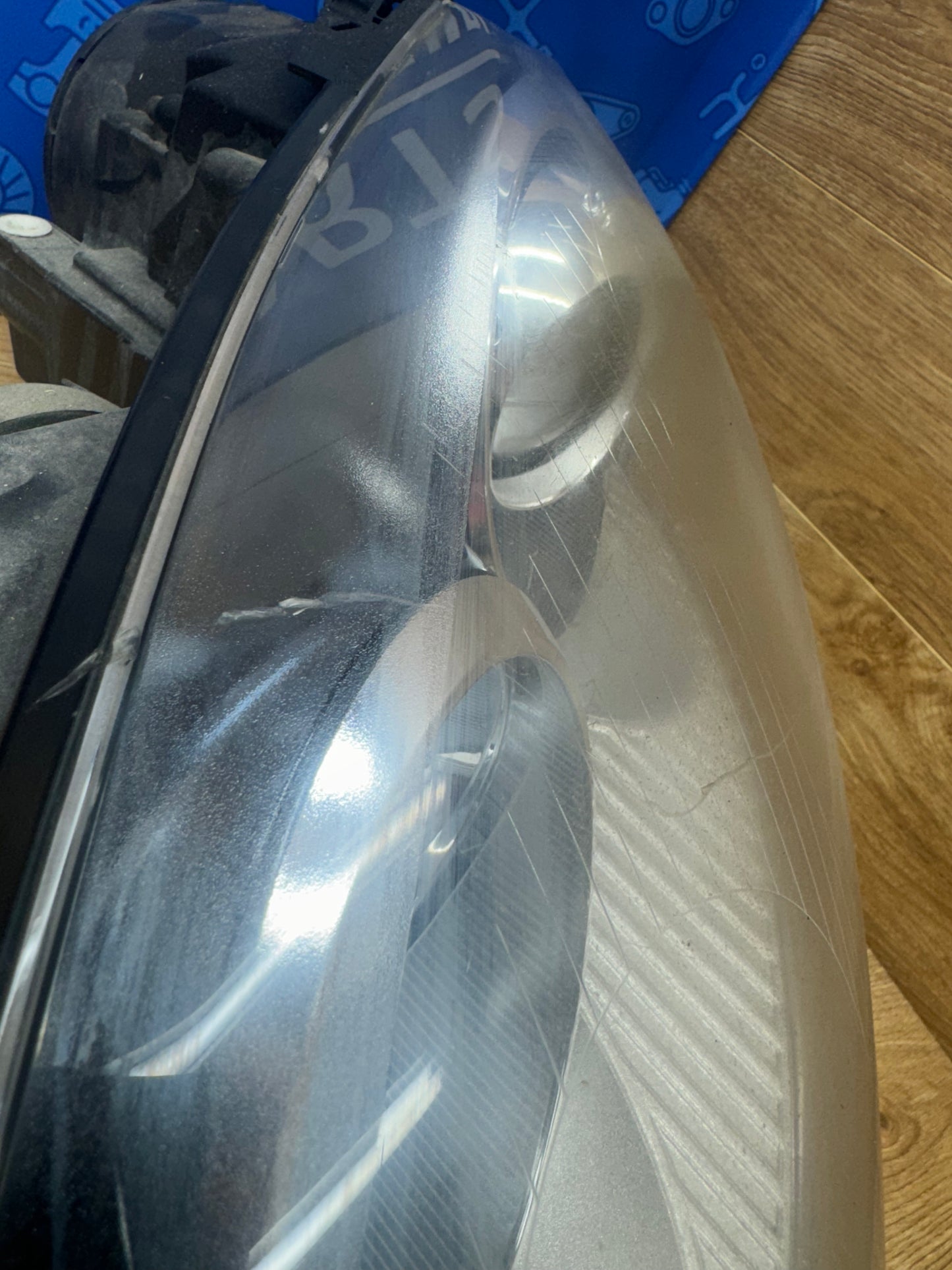 MK5 Golf GTI/GLI Xenon Headlight Drivers Left