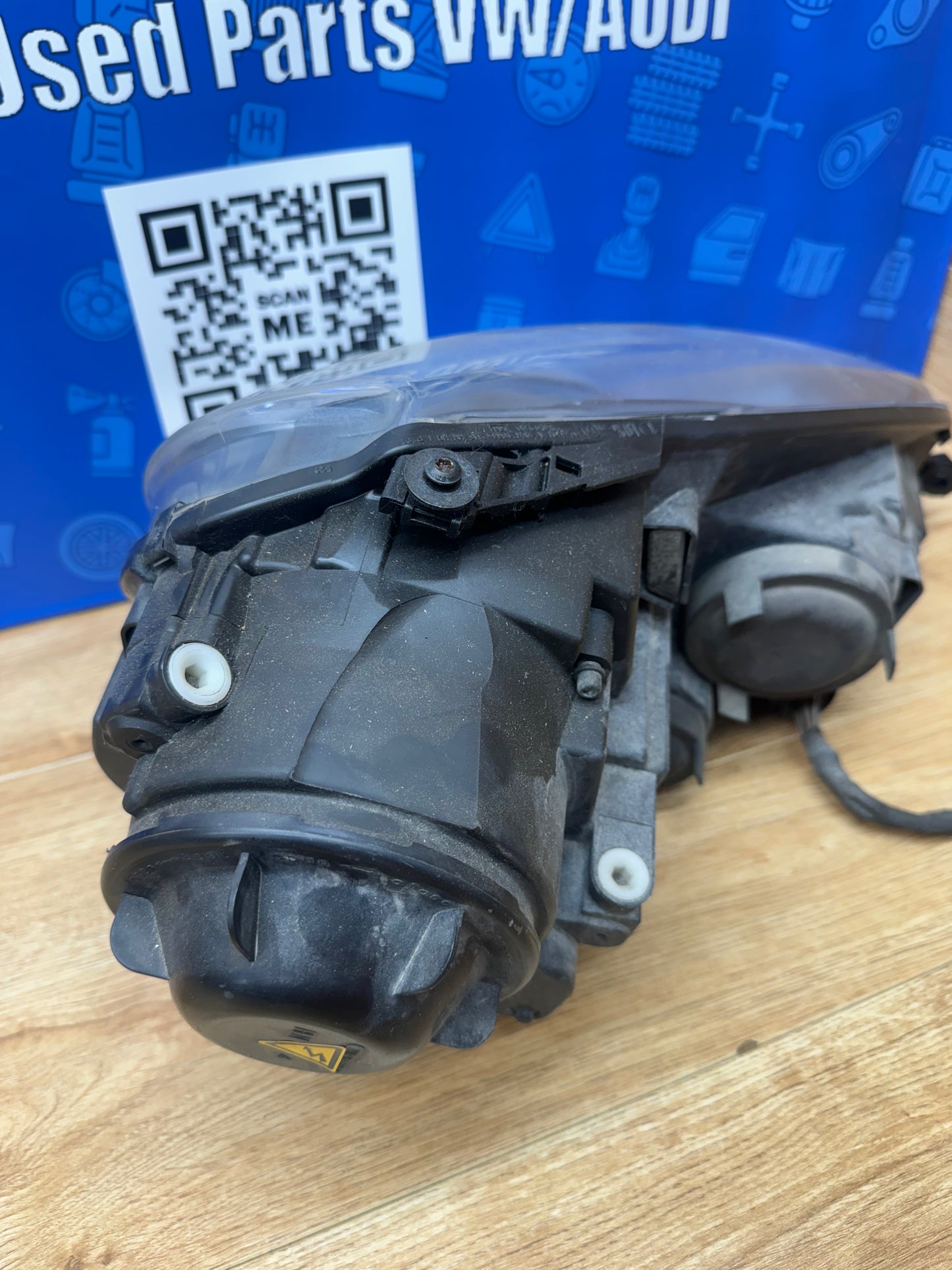 MK5 Golf GTI/GLI Xenon Headlight Drivers Left