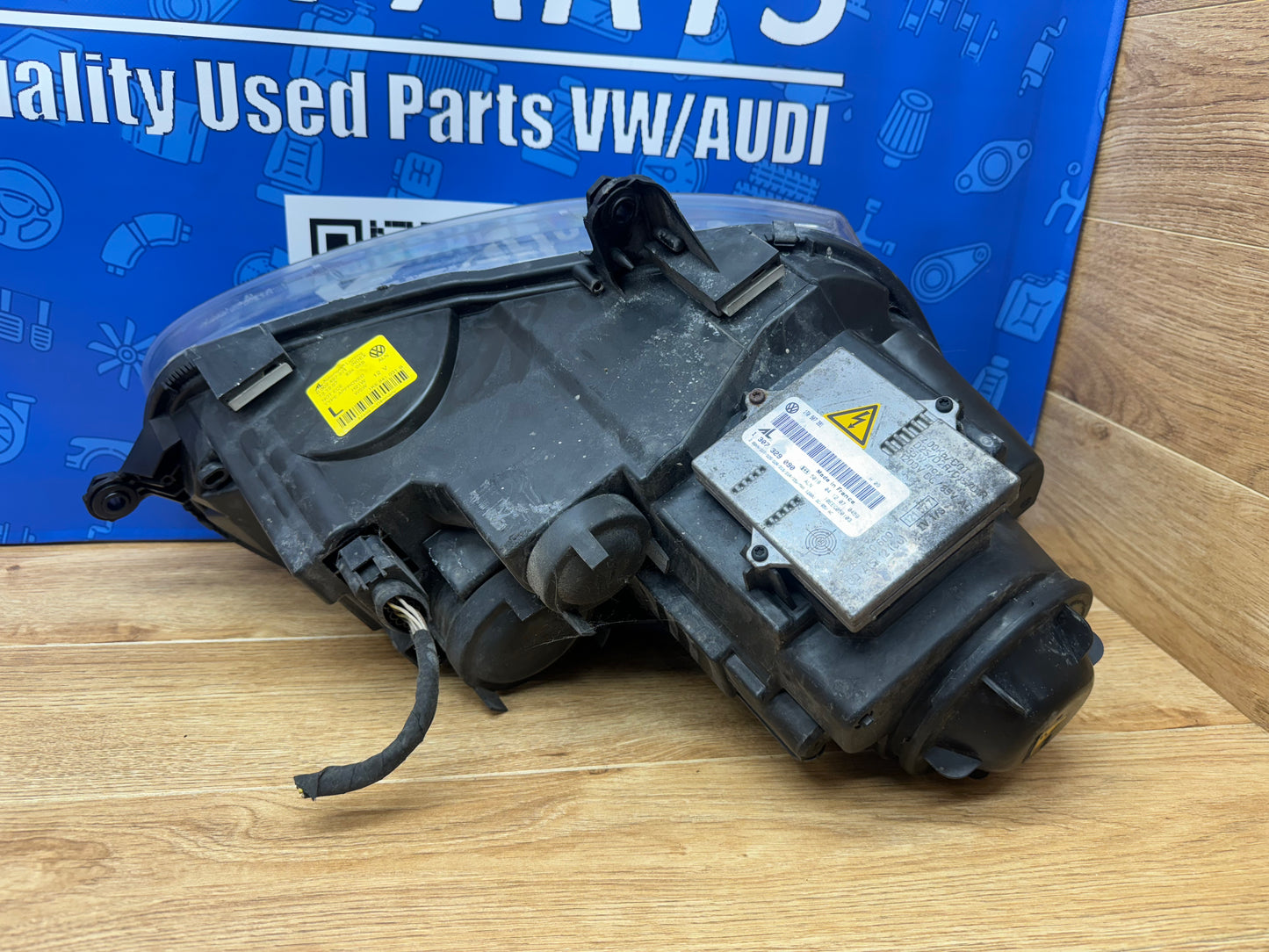 MK5 Golf GTI/GLI Xenon Headlight Drivers Left