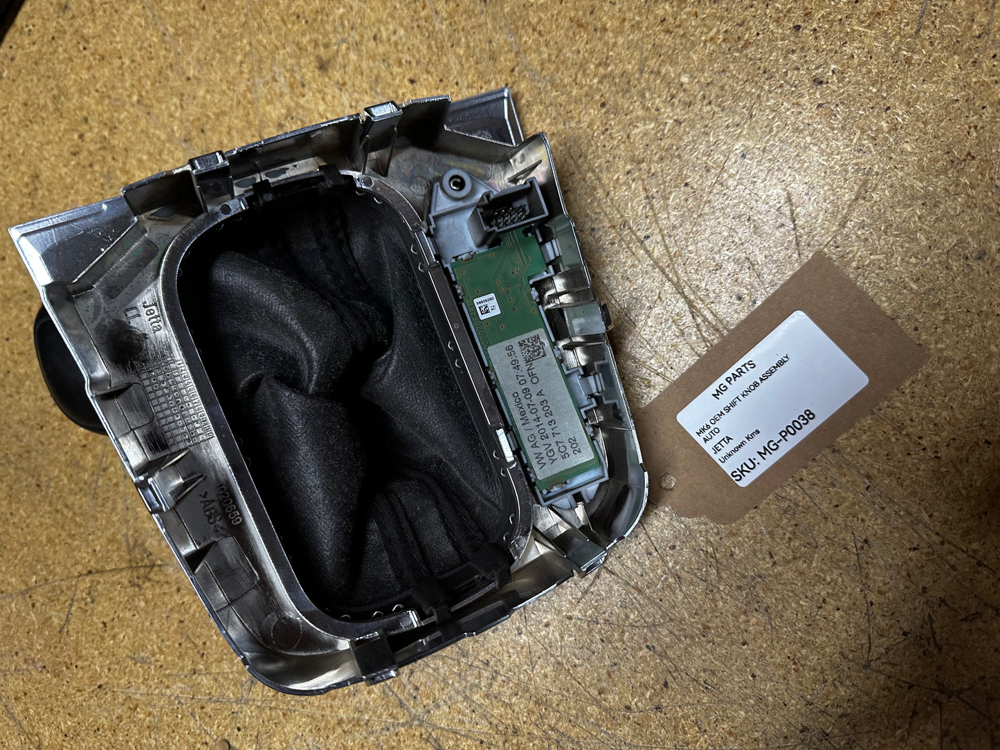 MK6 Shift Knob Assembly