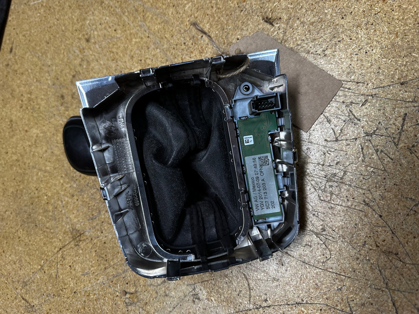 MK6 Shift Knob Assembly