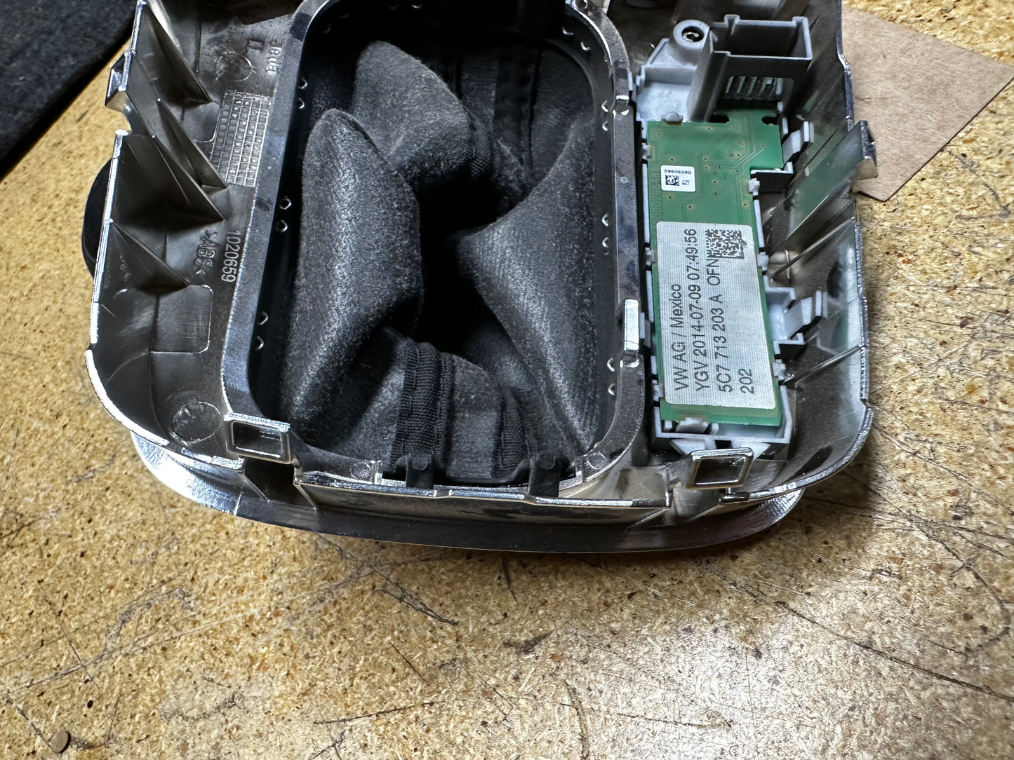 MK6 Shift Knob Assembly