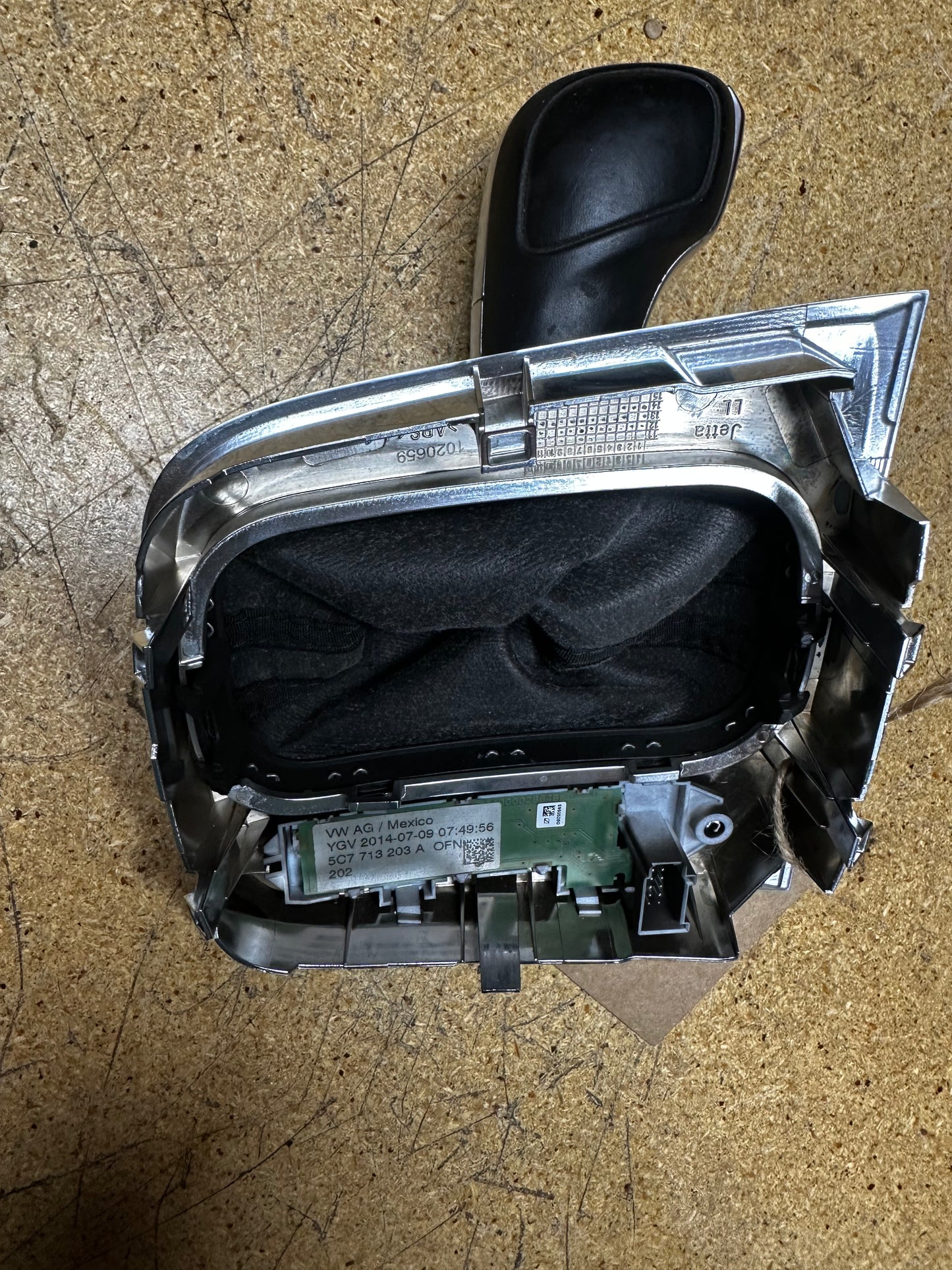 MK6 Shift Knob Assembly