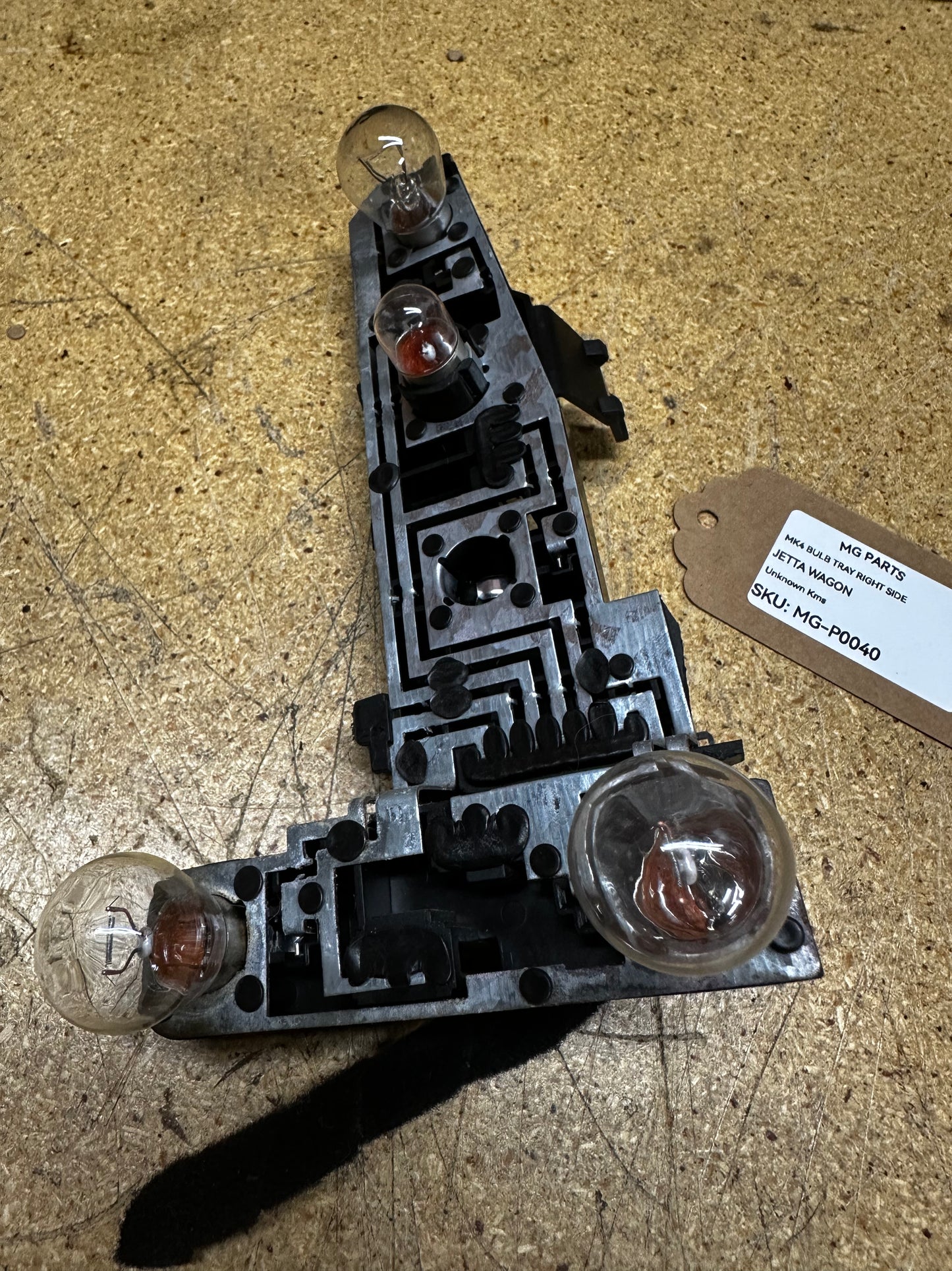 MK4 Tail-Light Bulb Tray (Passenger)