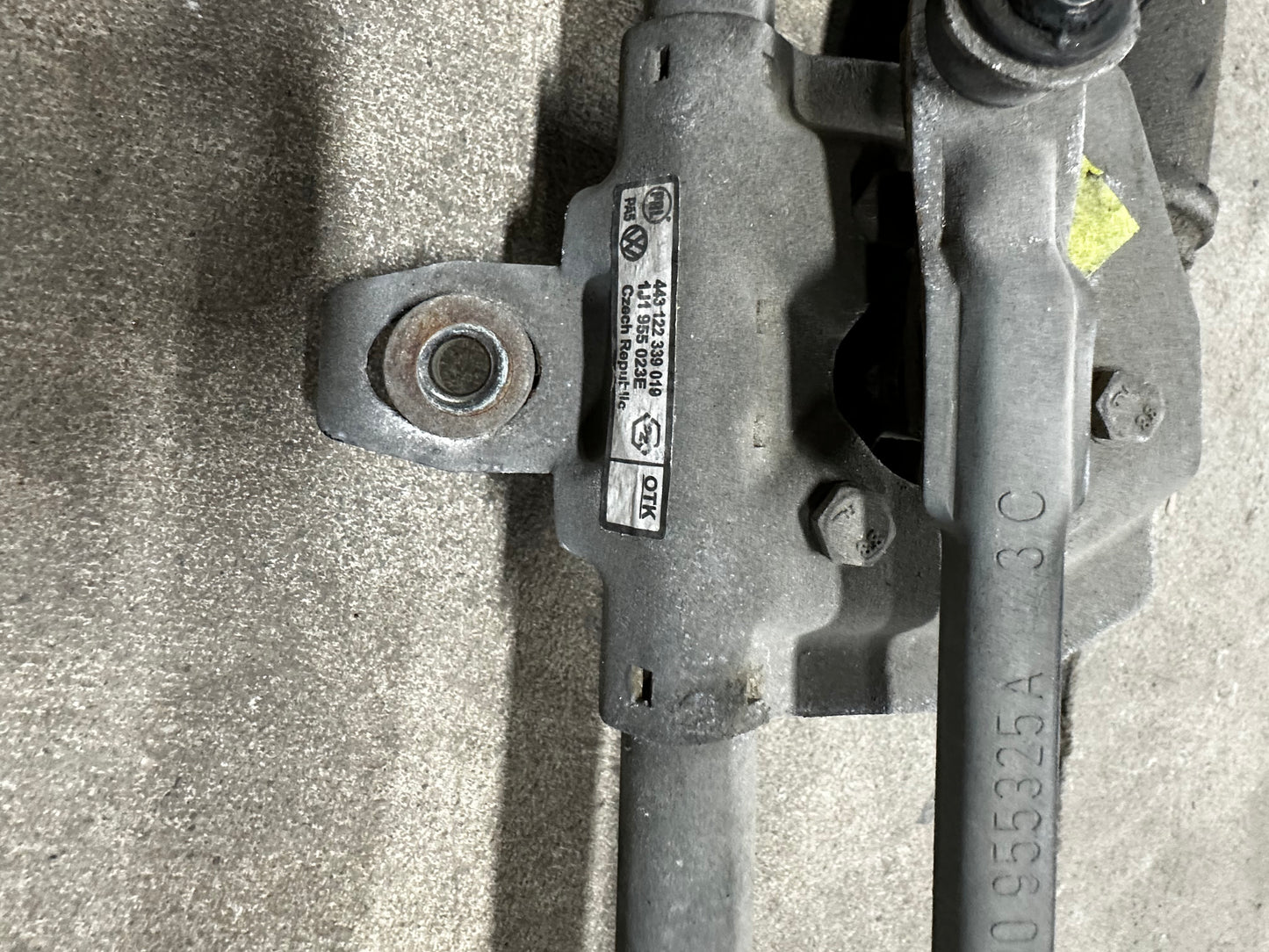 MK5 GTI Wiper Motor and Linkage