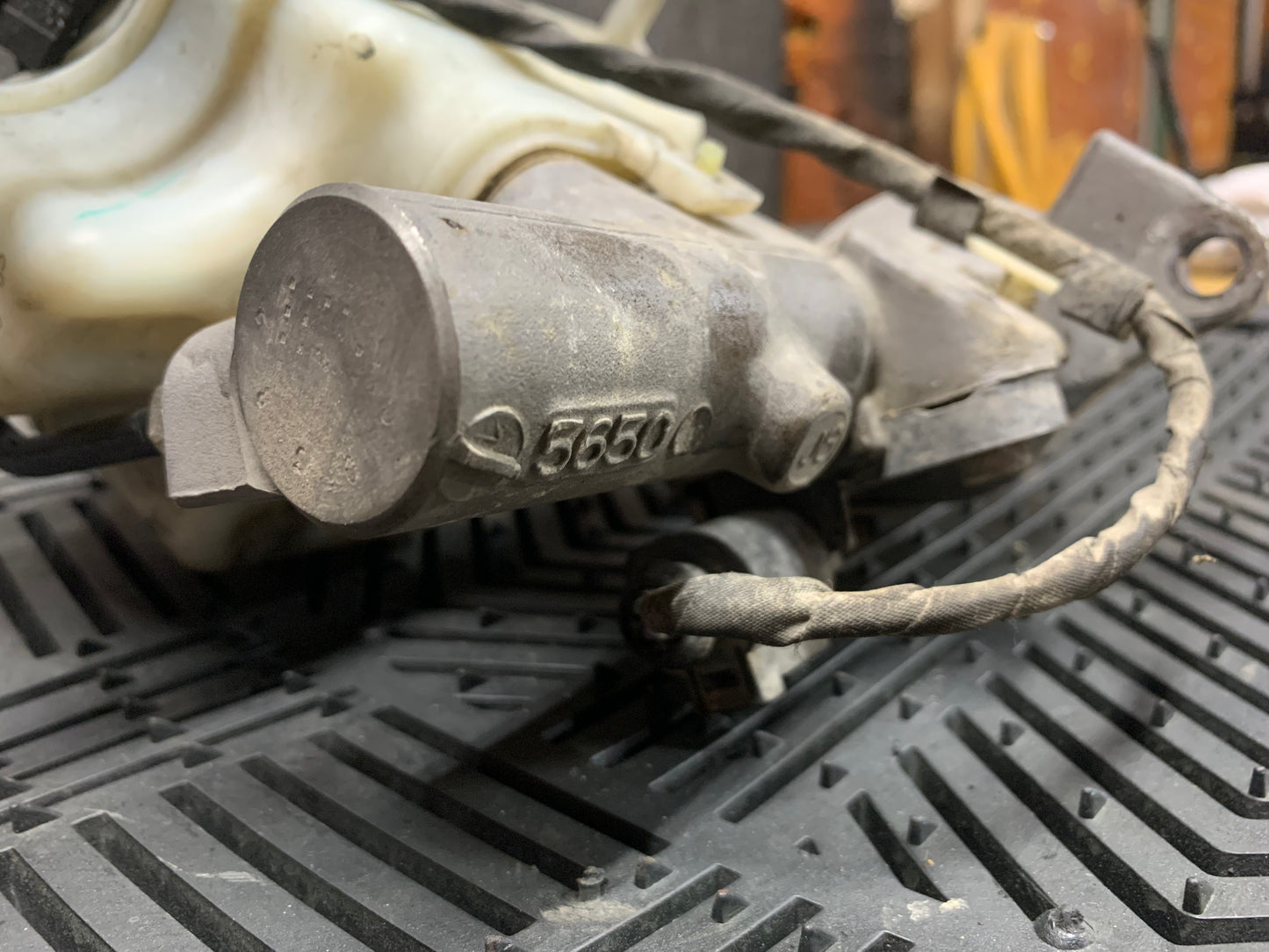 MK5 Master Cylinder and Reservoir